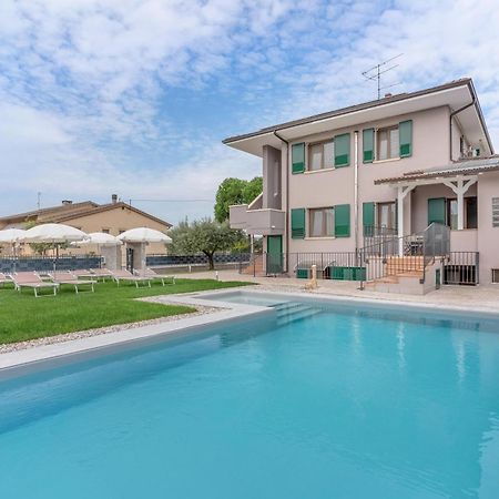 -Free Pool And Parking- Garda House Apartments Кастелнуово дел Гарда Екстериор снимка