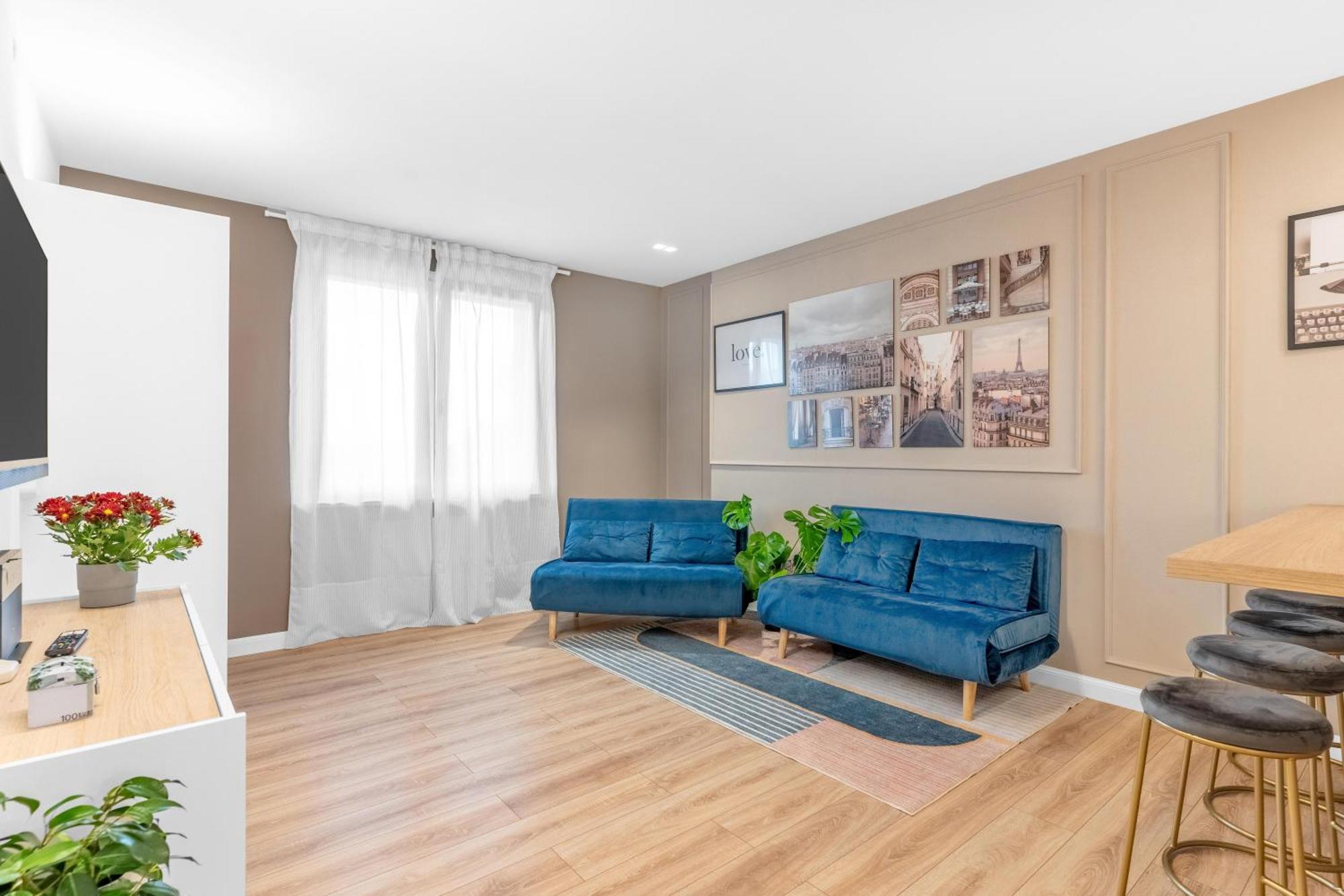 -Free Pool And Parking- Garda House Apartments Кастелнуово дел Гарда Екстериор снимка