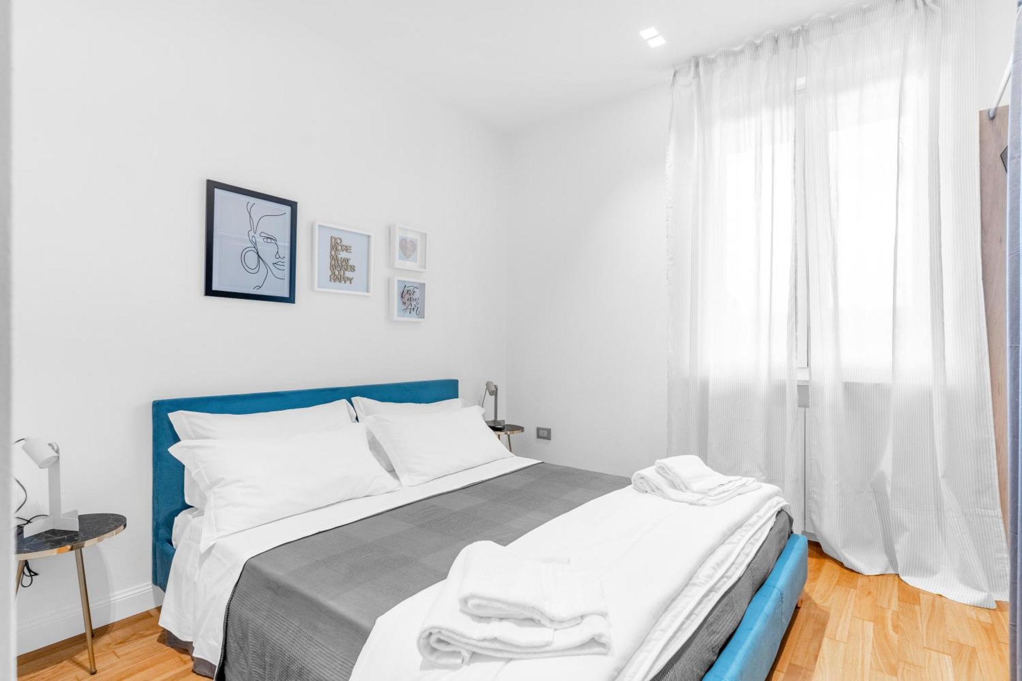 -Free Pool And Parking- Garda House Apartments Кастелнуово дел Гарда Екстериор снимка